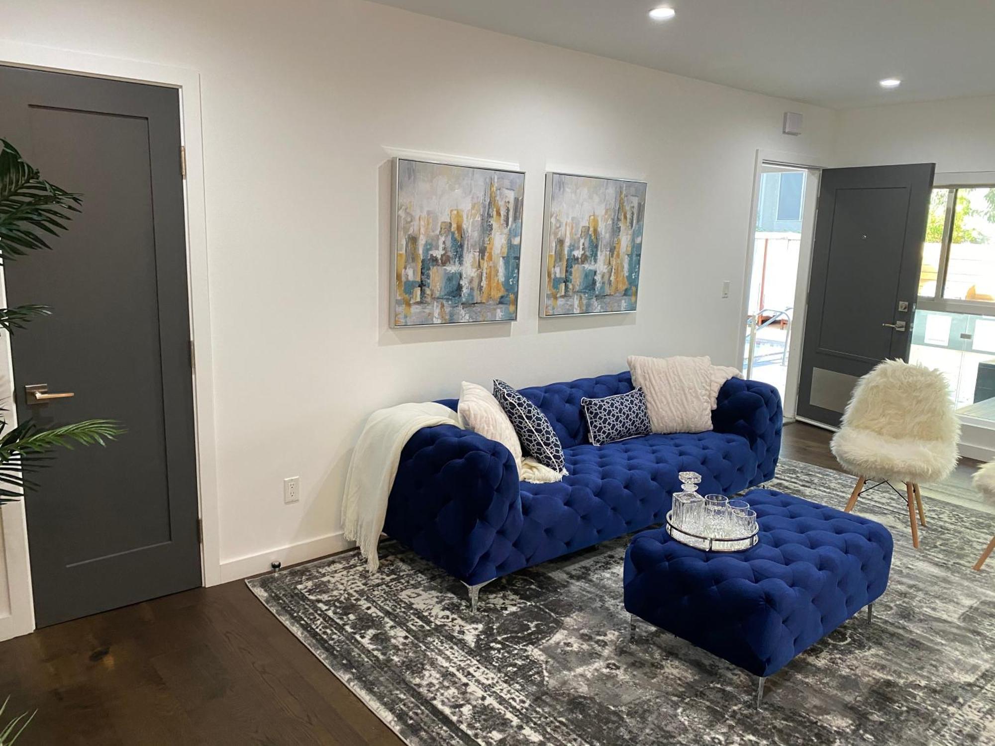 The Laurel Apartment